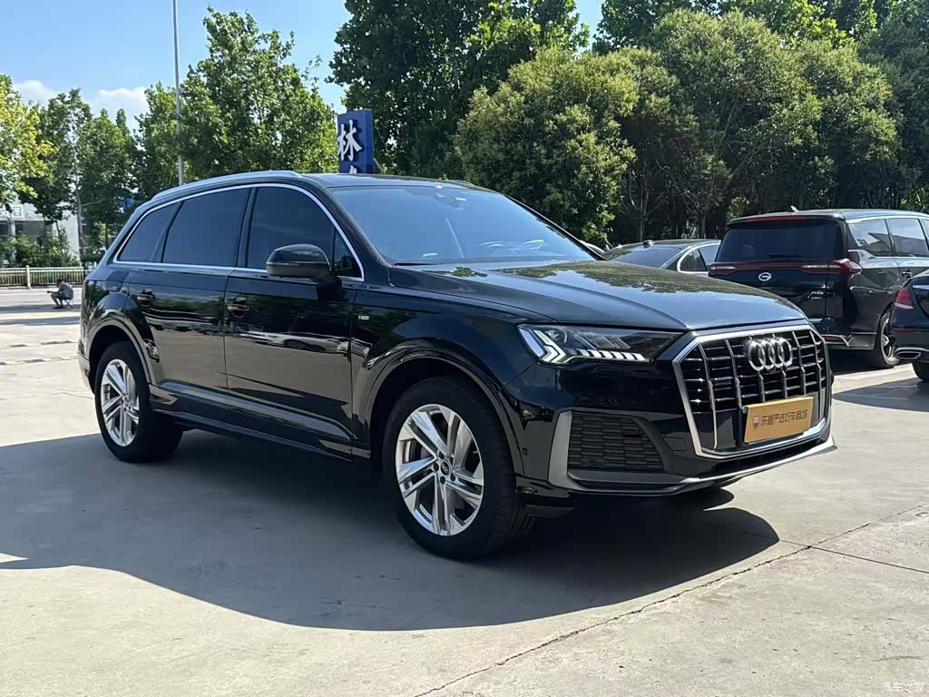 Audi Q7, 2023 2