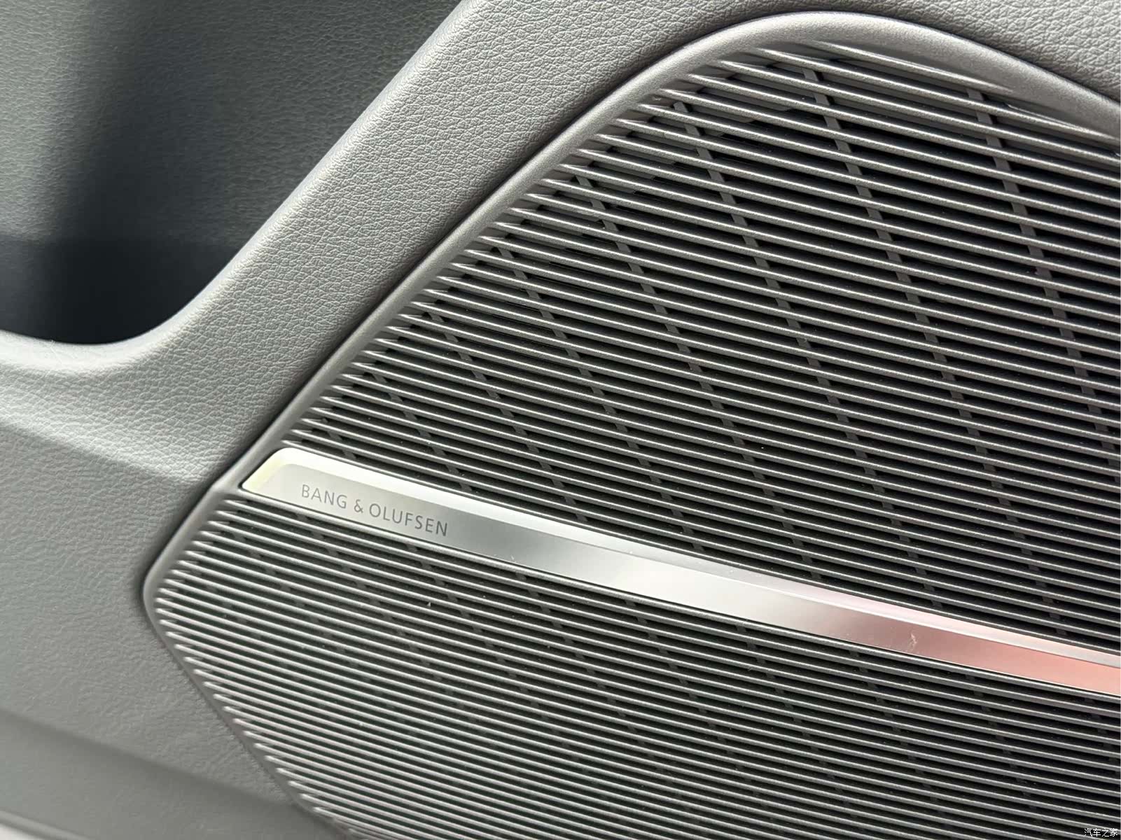 Audi Q8, 2024 16