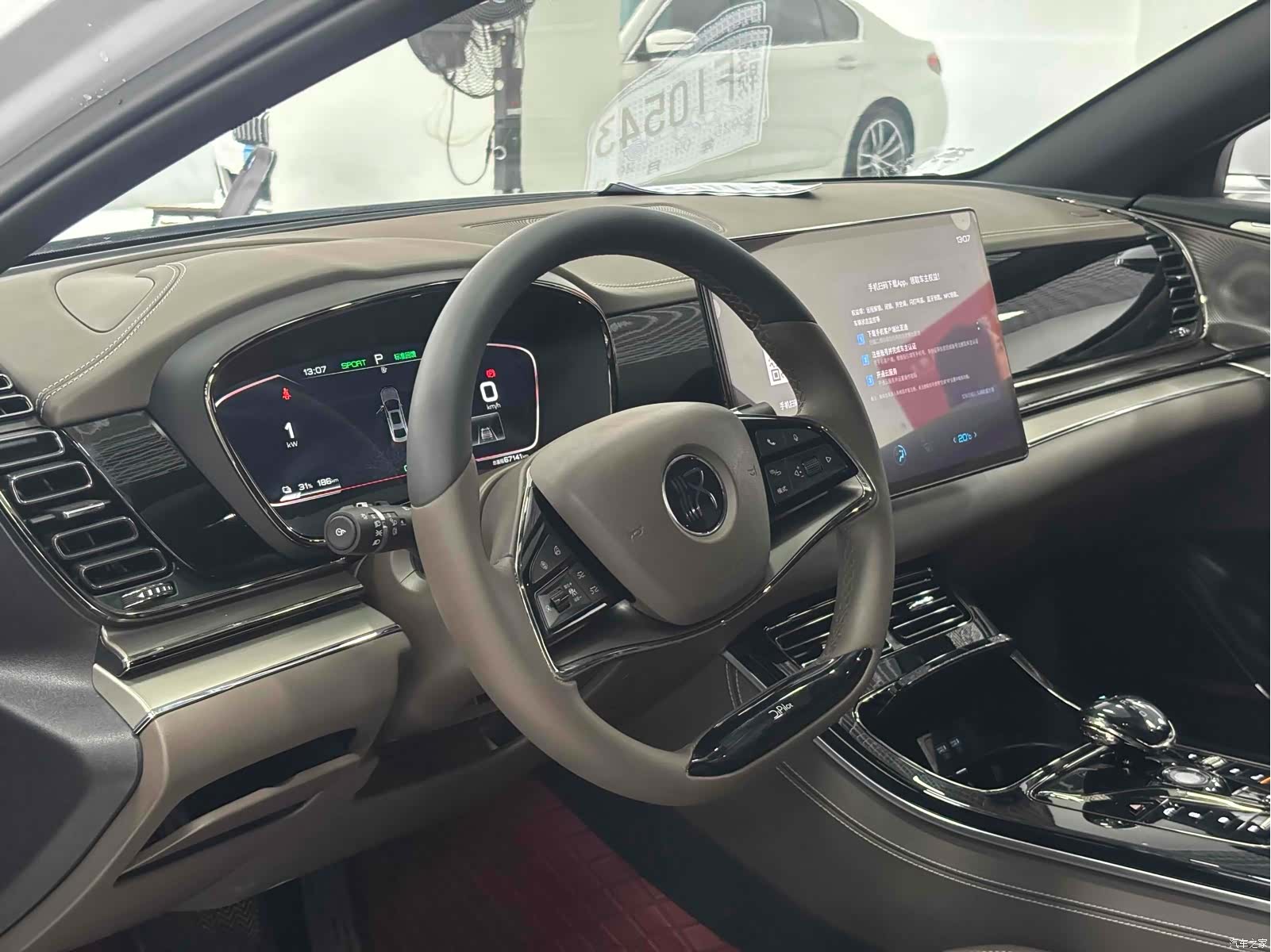 BYD Han, 2022 4