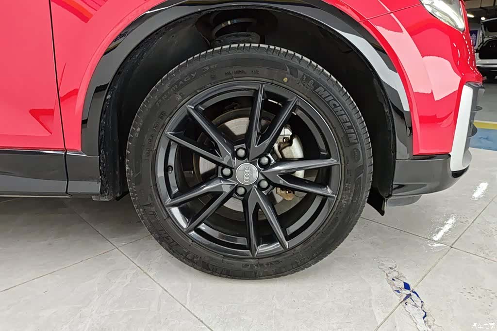 Audi Q2L, 2021 6