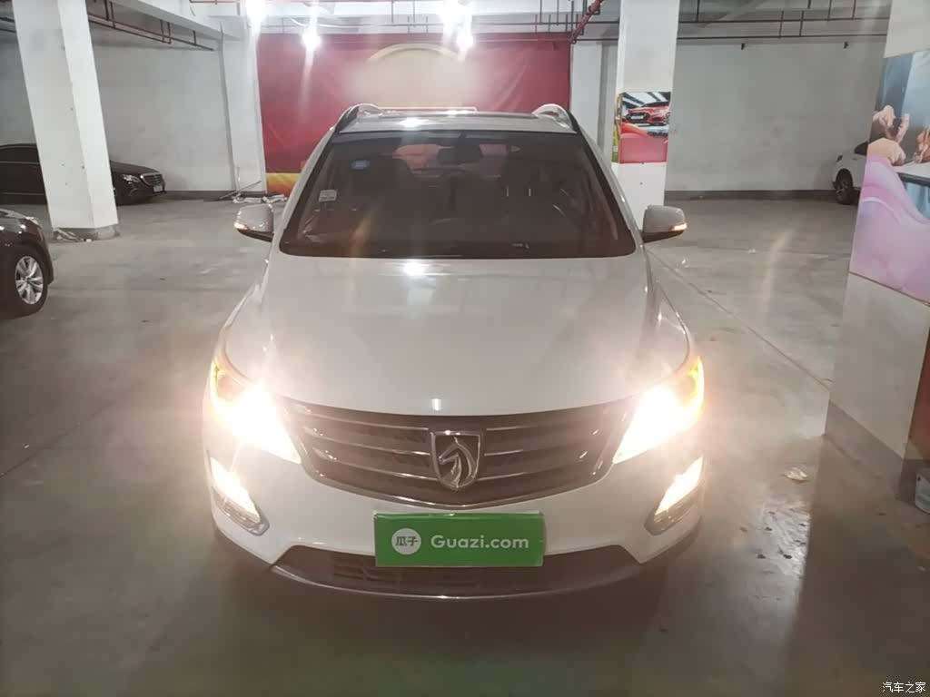 Wuling 560, 2016 3