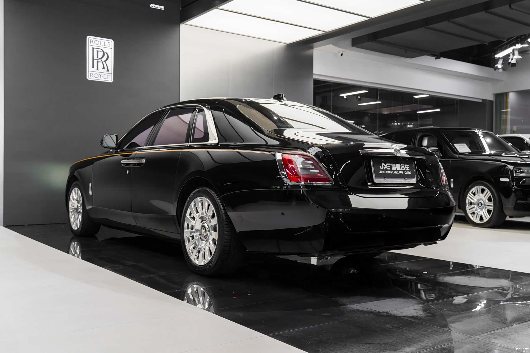 Rolls-Royce Ghost, 2021 15