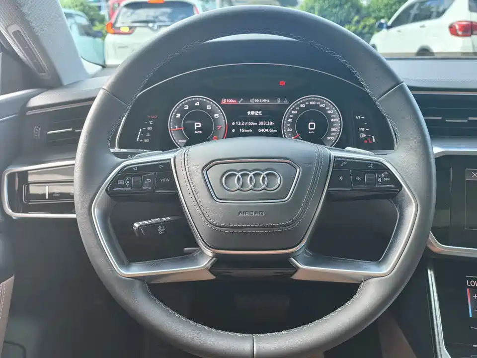 Audi A7L