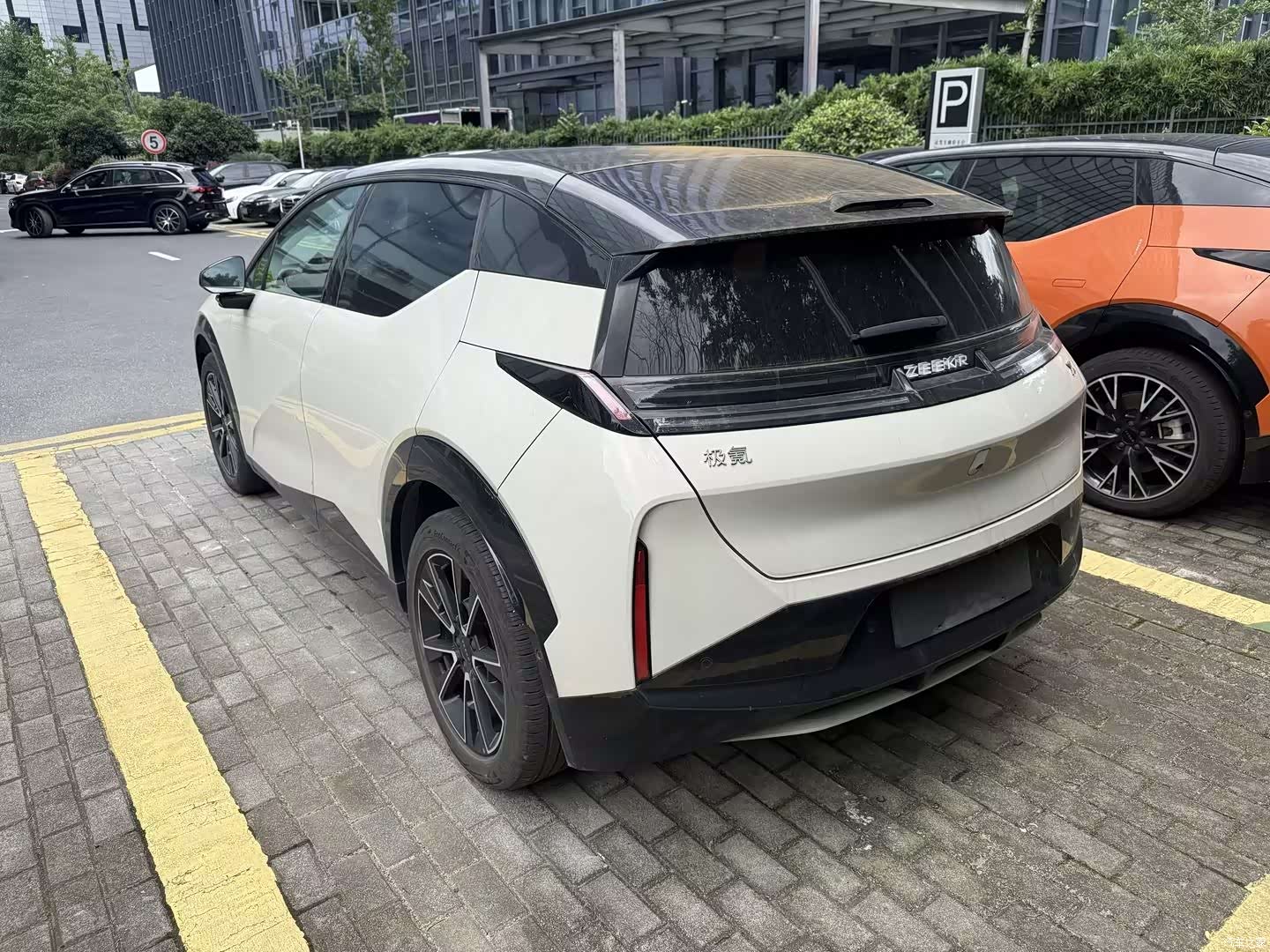 Zeekr X, 2024 9