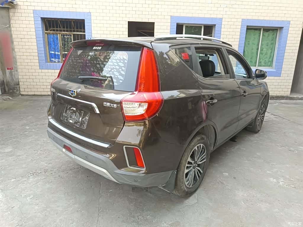 Geely X6, 2017 7