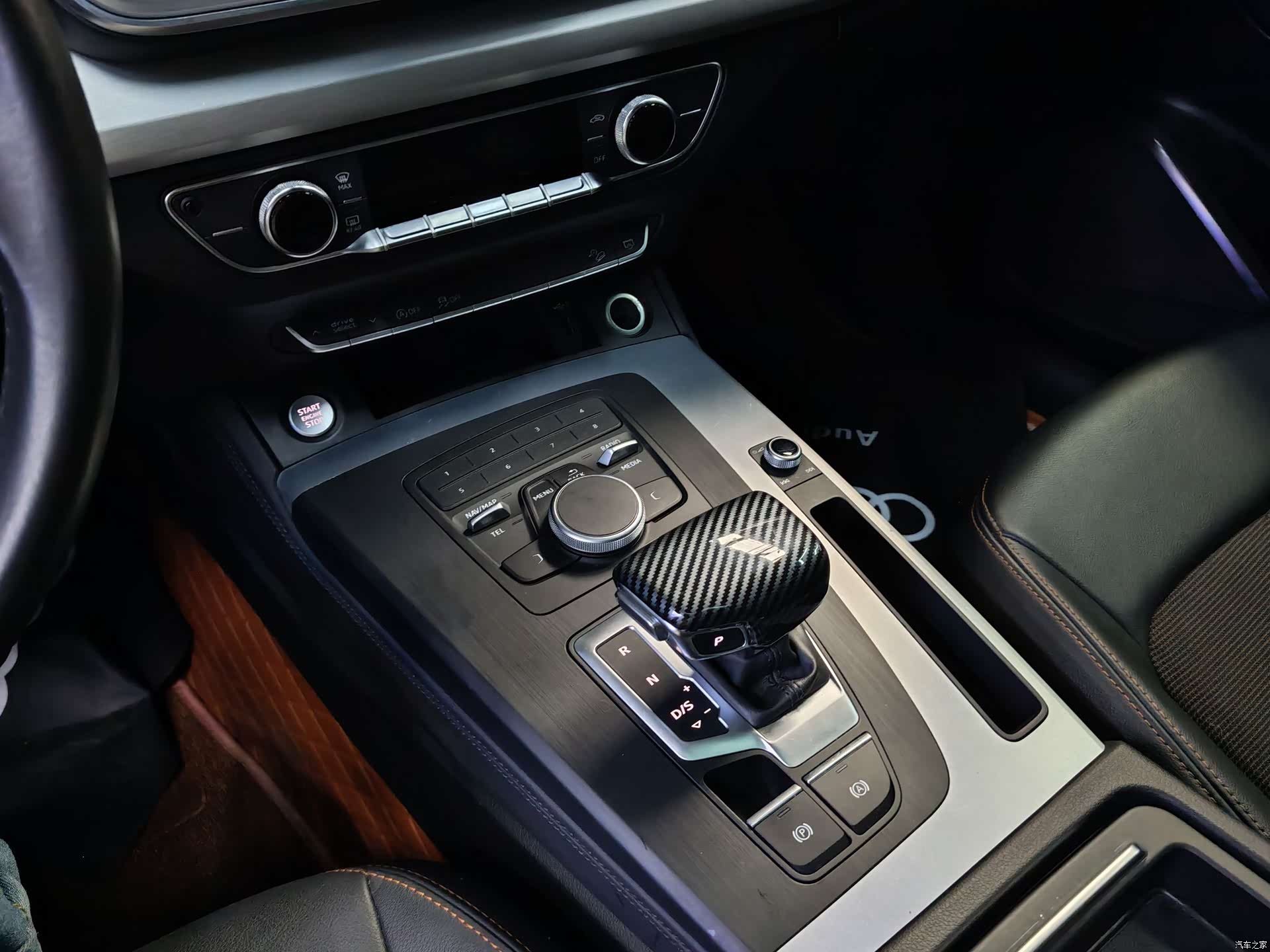 Audi Q5L, 2021 10