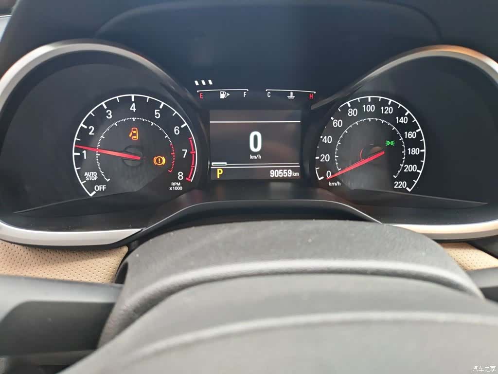 Chevrolet 320, 2021 все фото
