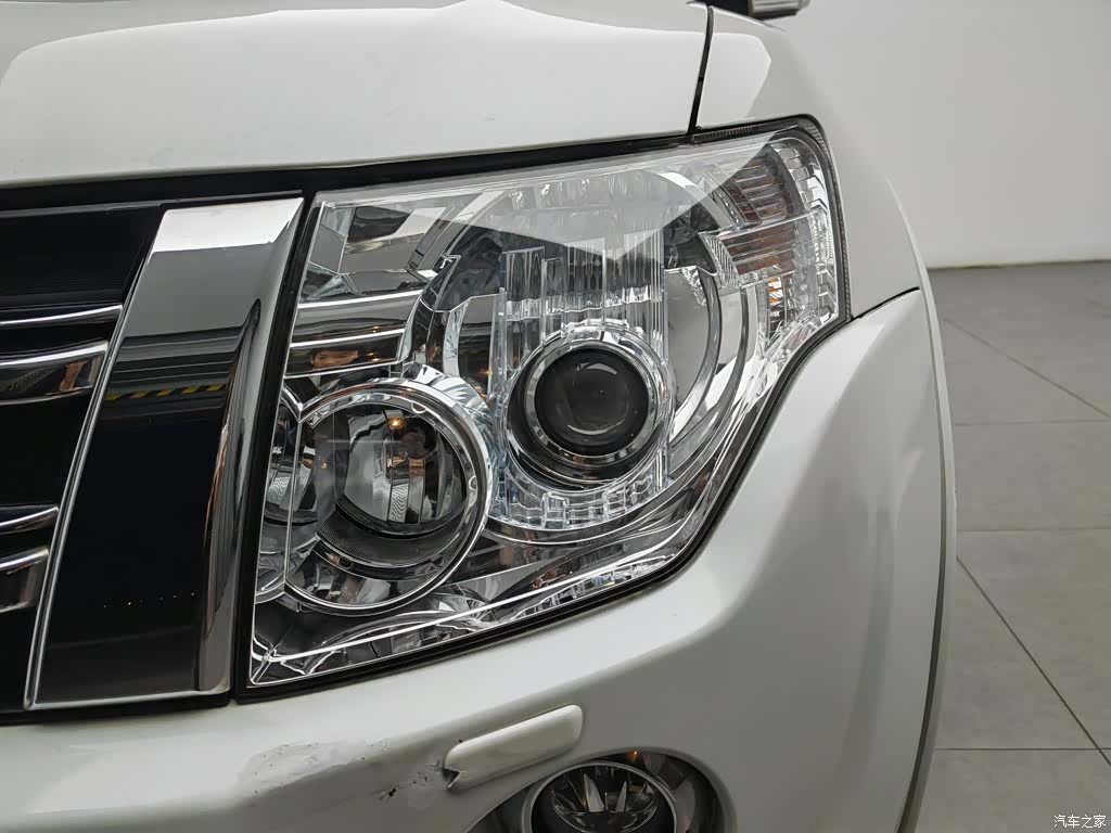 Mitsubishi Pajero, 2014 7