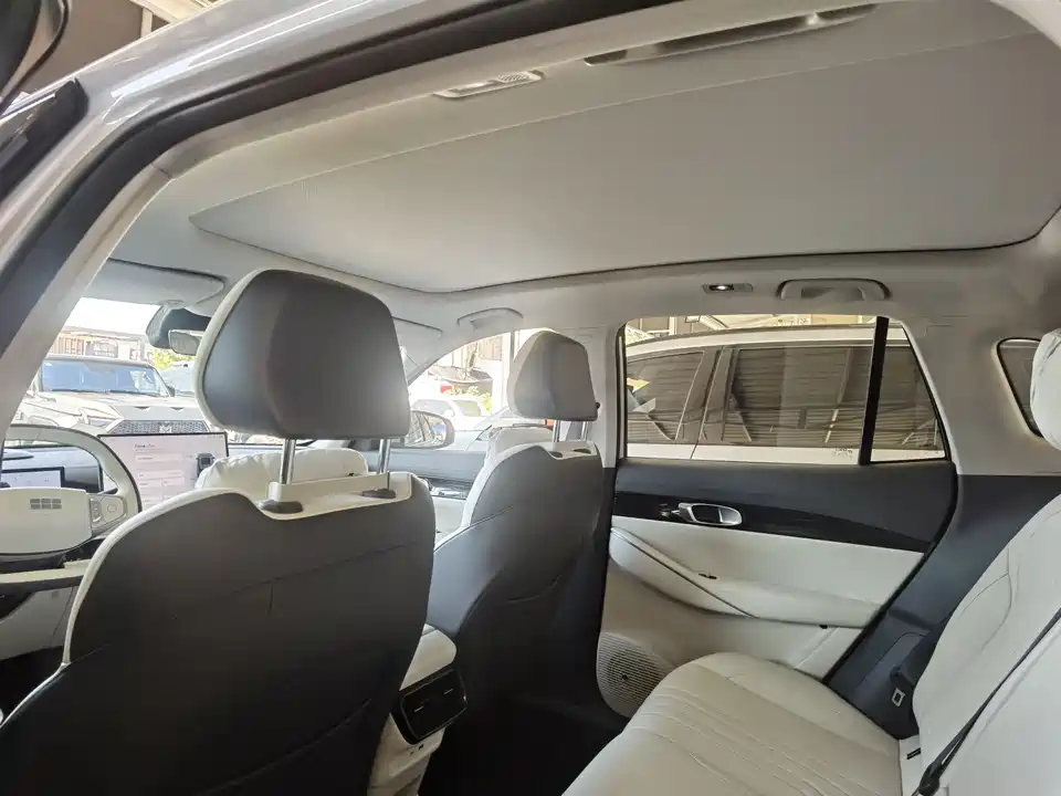 Geely Galaxy Galaxy E5