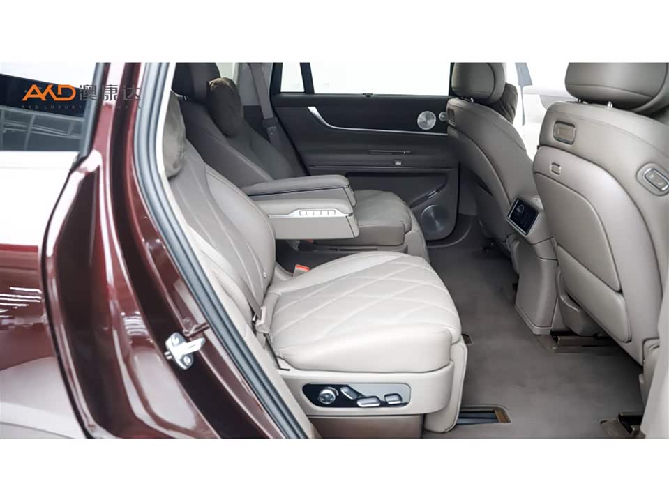 AITO Ask the world M9