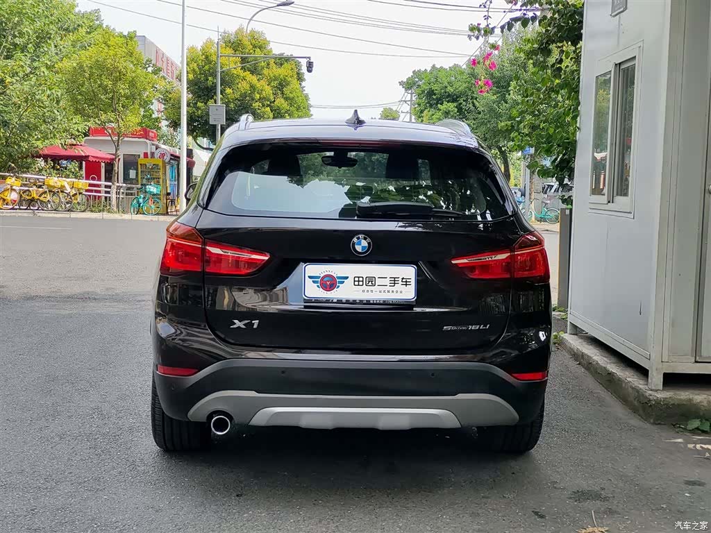 BMW X1, 2018 все фото
