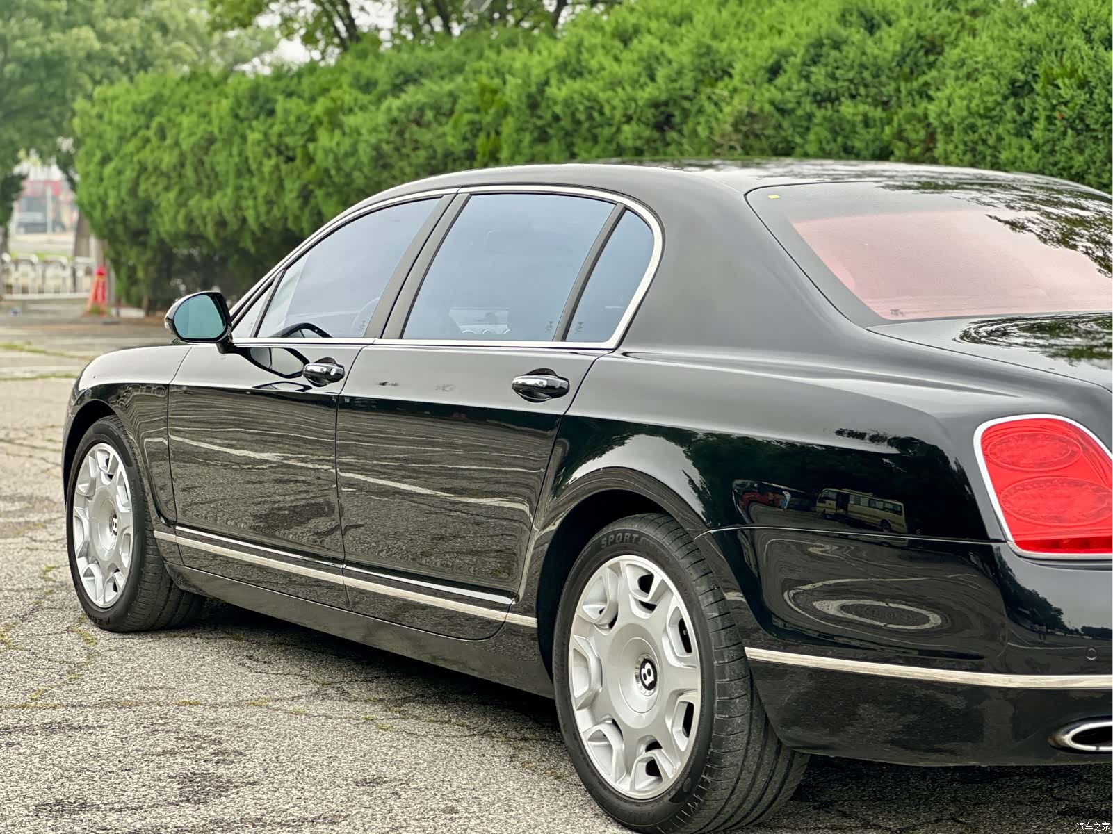 Bentley Flying Spur, 2012 12