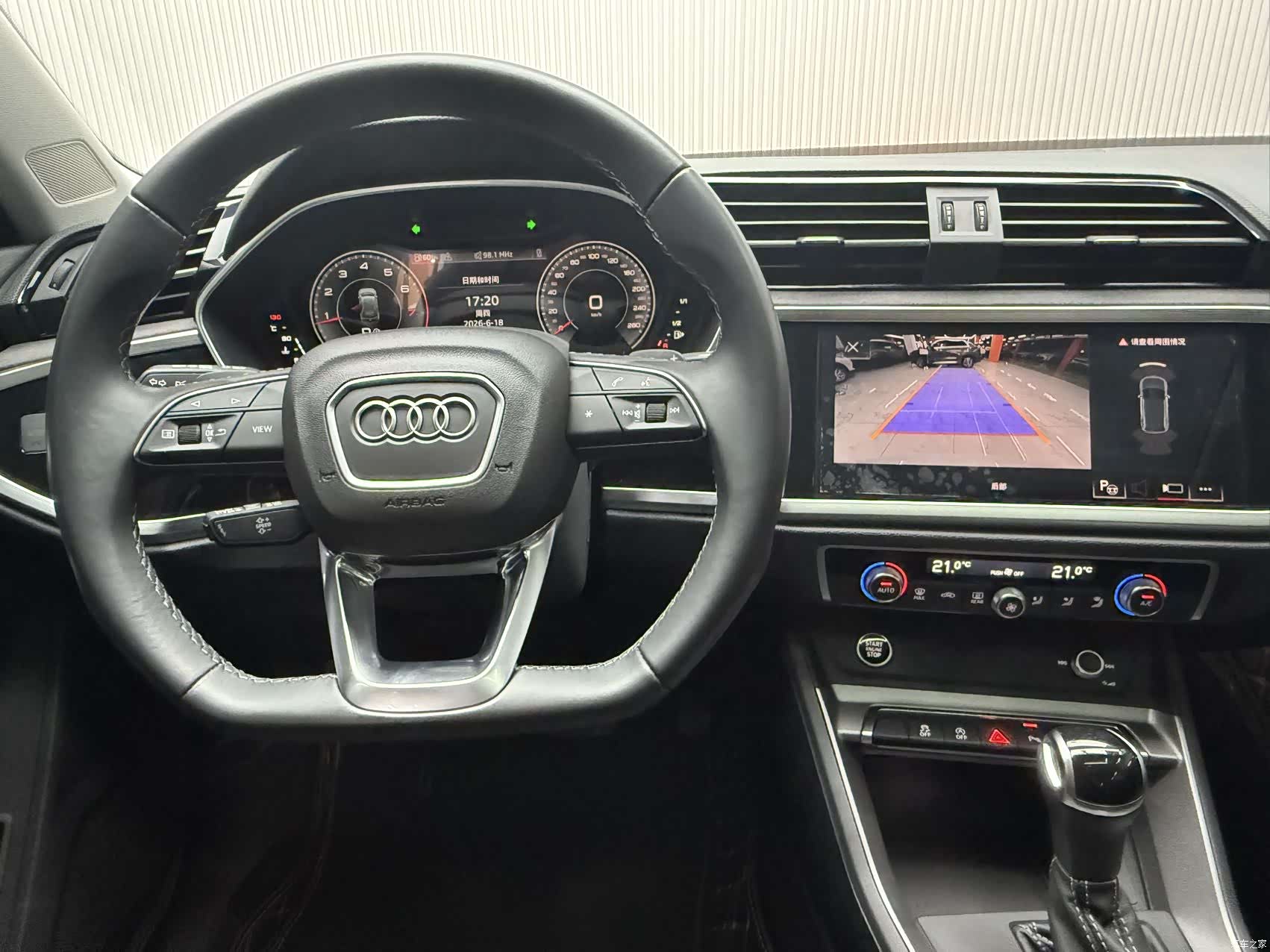 Audi Q3, 2023 18