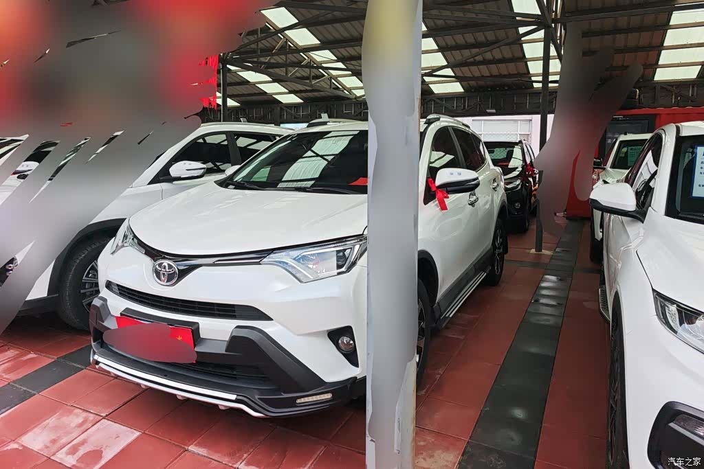 Toyota RAV4, 2017 1