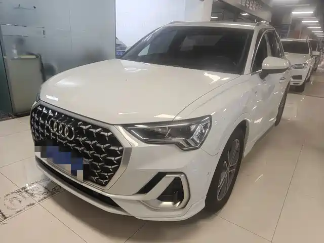 Audi Q3 2024 — купить из Китая под заказ
