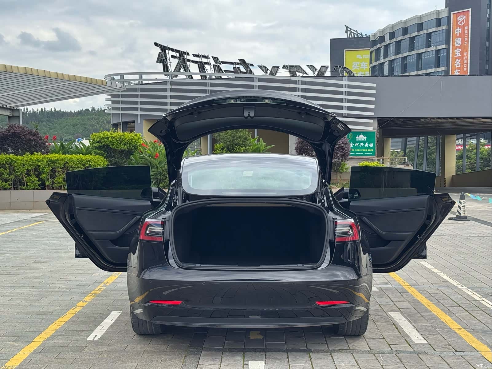 Tesla Model 3, 2023 8