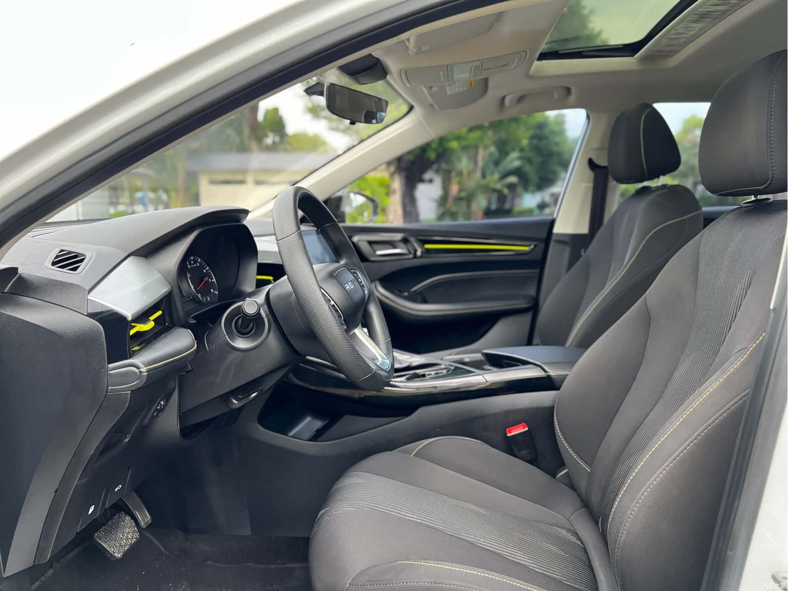 Roewe i5, 2023 8