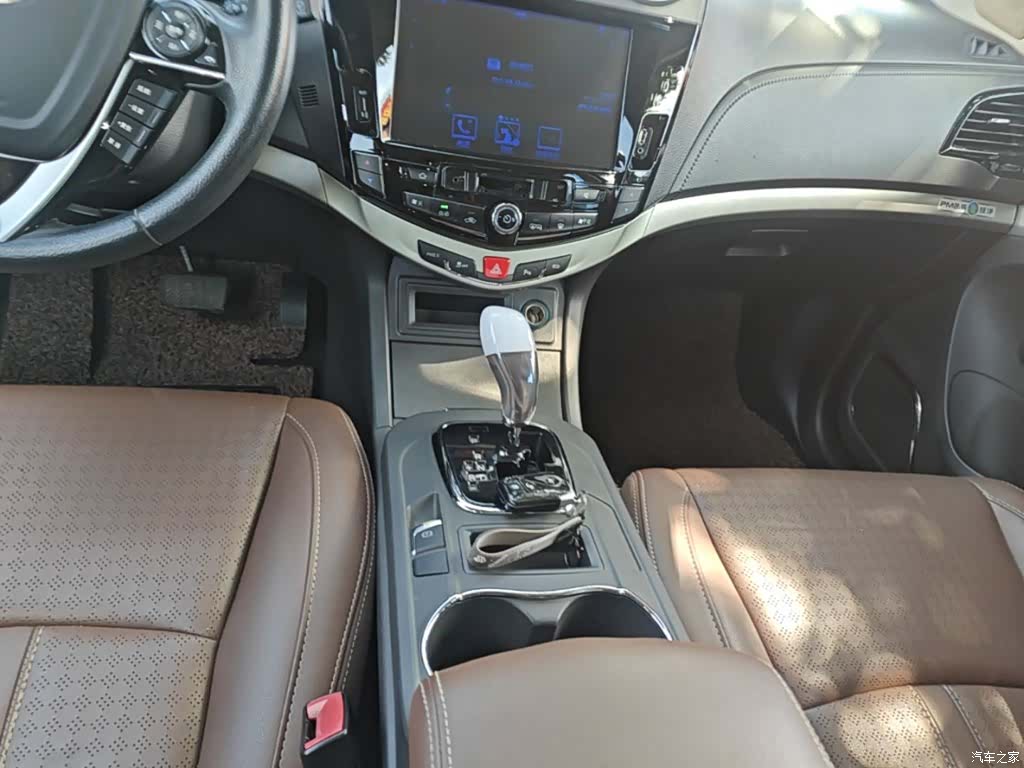 BYD S7, 2015 14