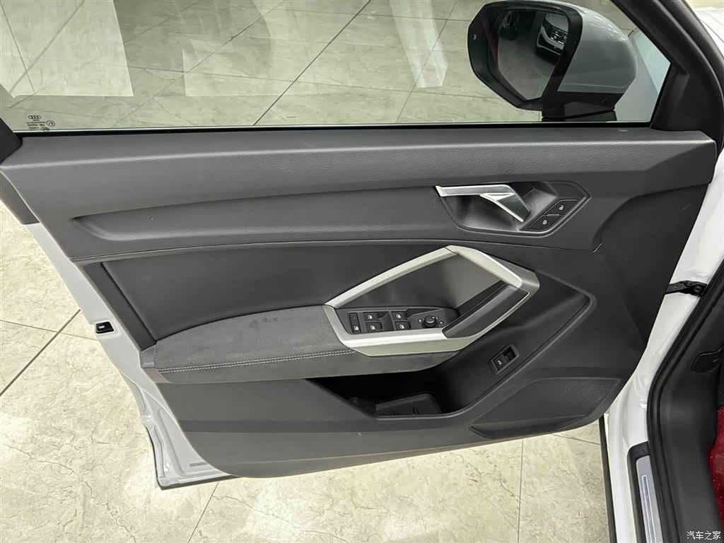 Audi Q3, 2022 9