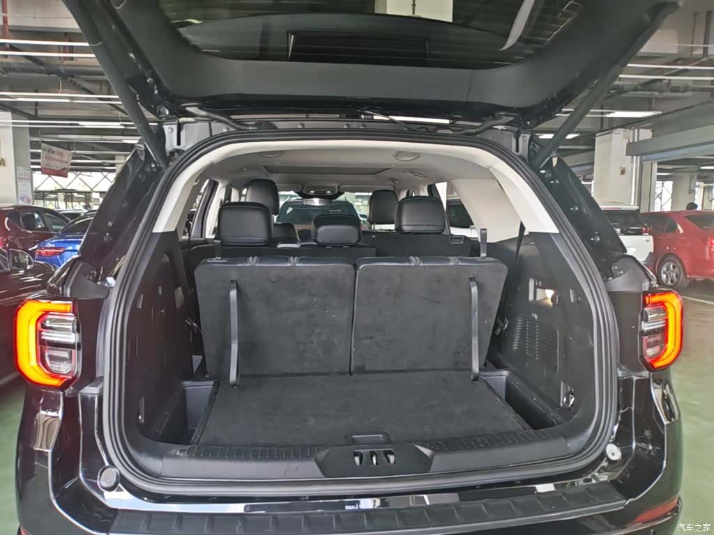 Ford Explorer, 2024 19