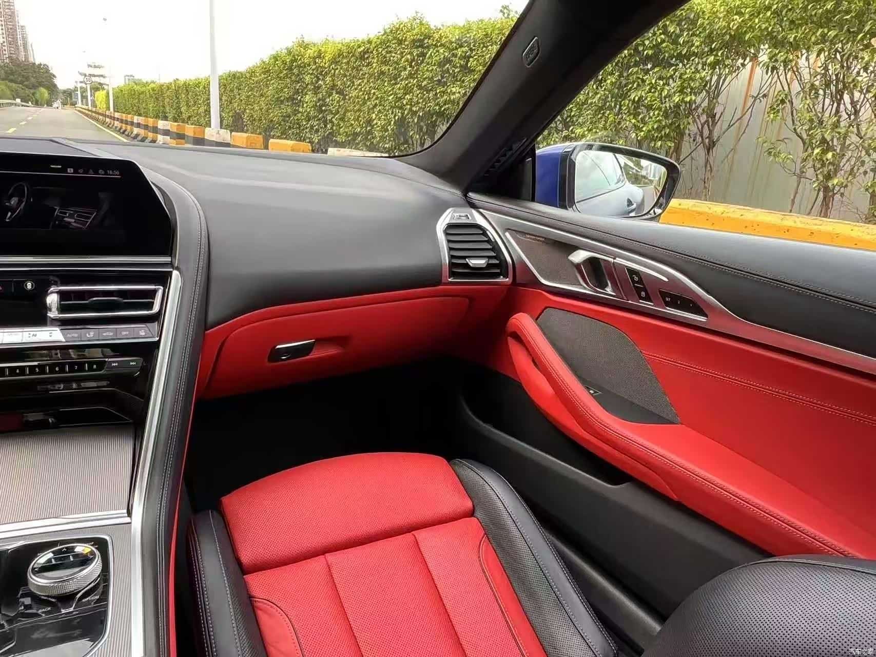 BMW 8 Series, 2023 16
