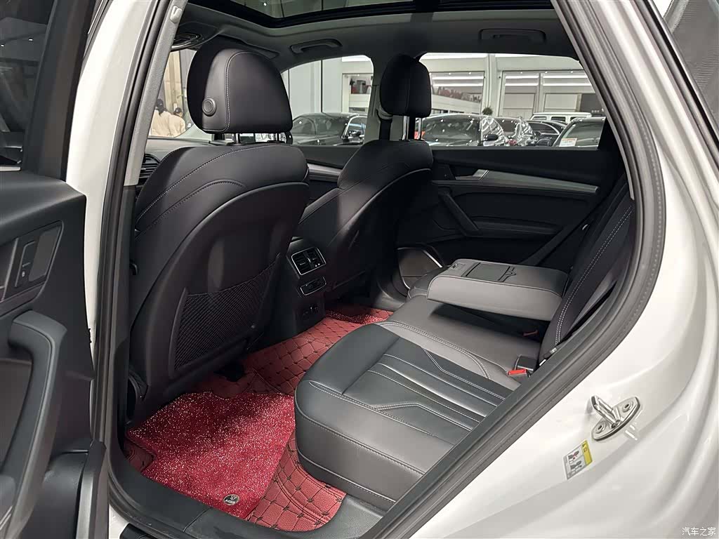 Audi Q5L, 2022 11