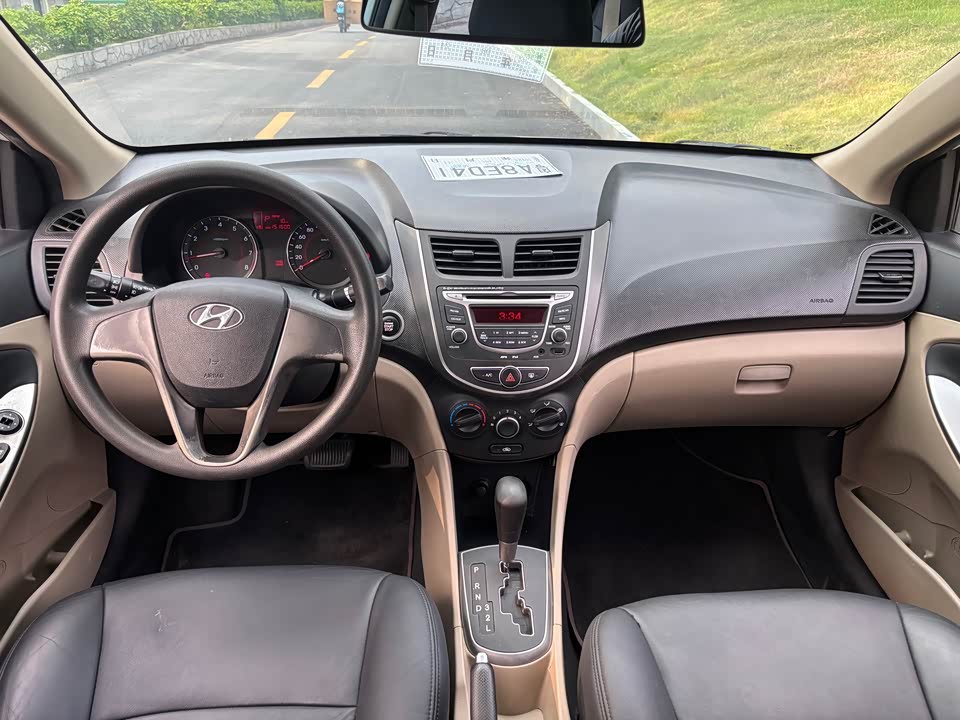 Hyundai Rena