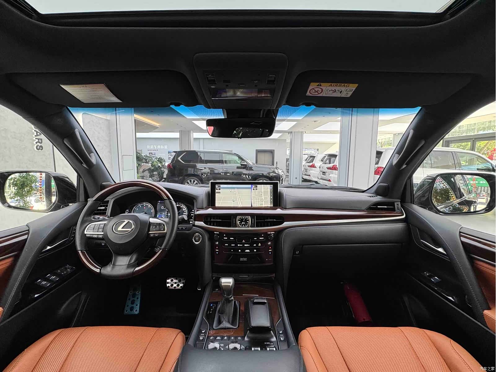 Lexus LX, 2019 17