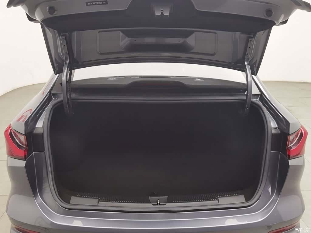 Roewe i5, 2024 16