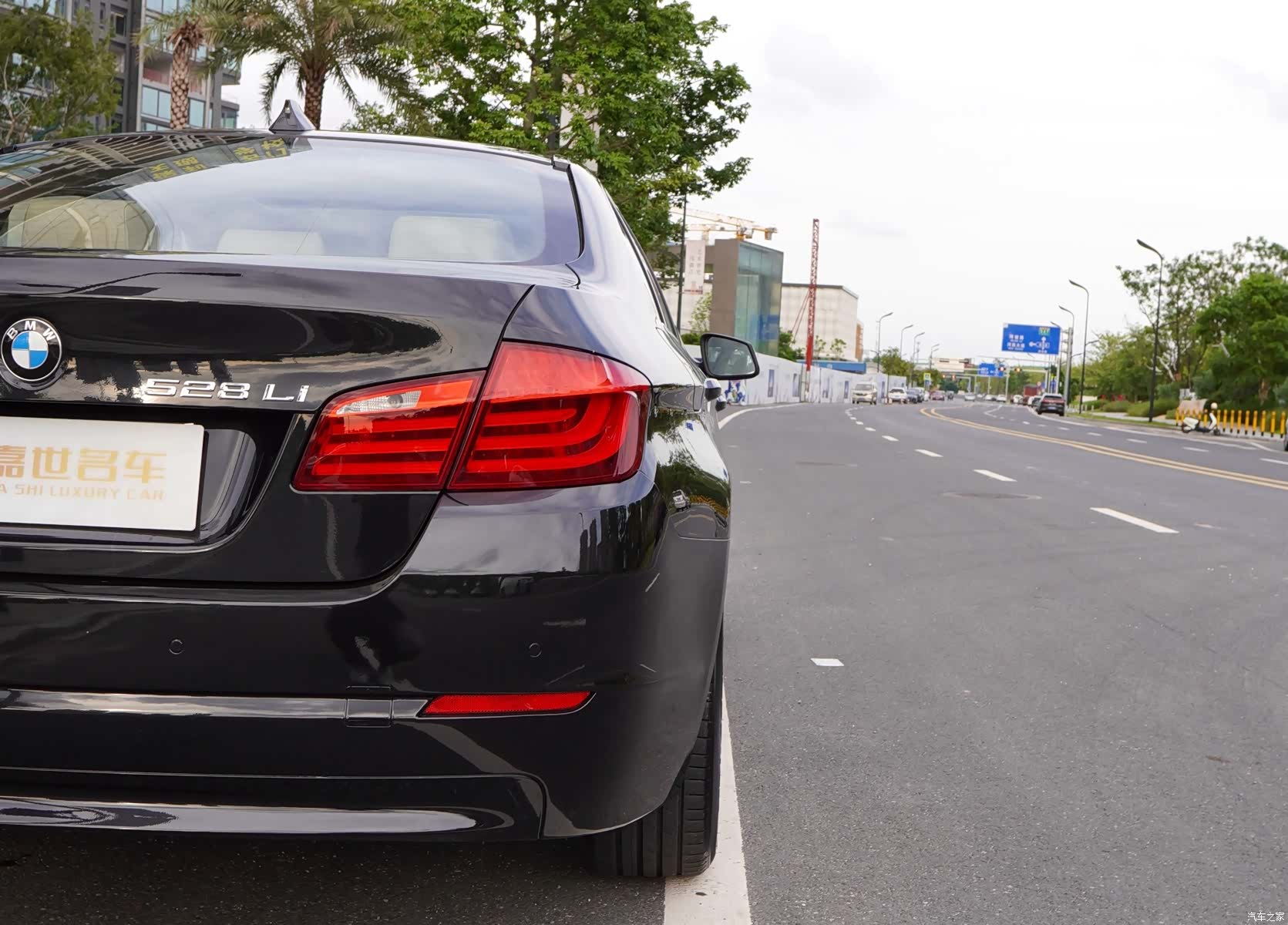 BMW 5 Series, 2011 28