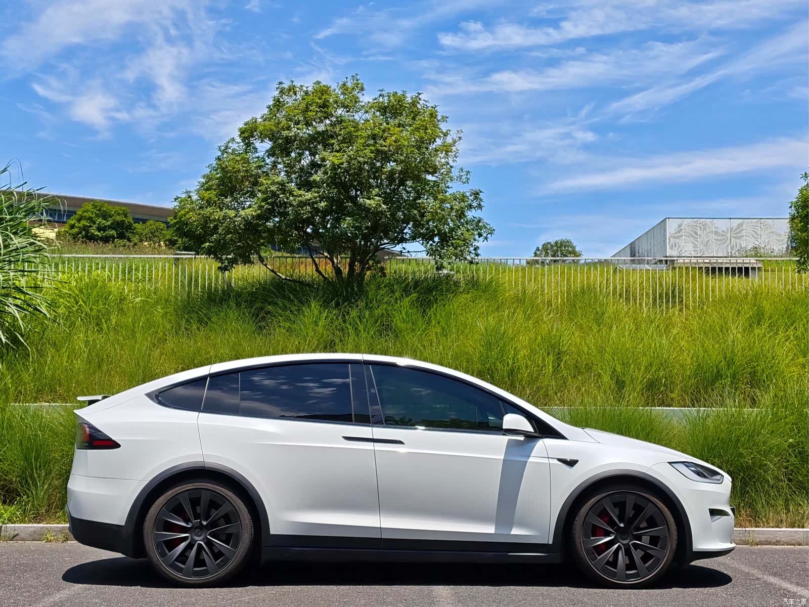 Tesla Model X, 2023 11