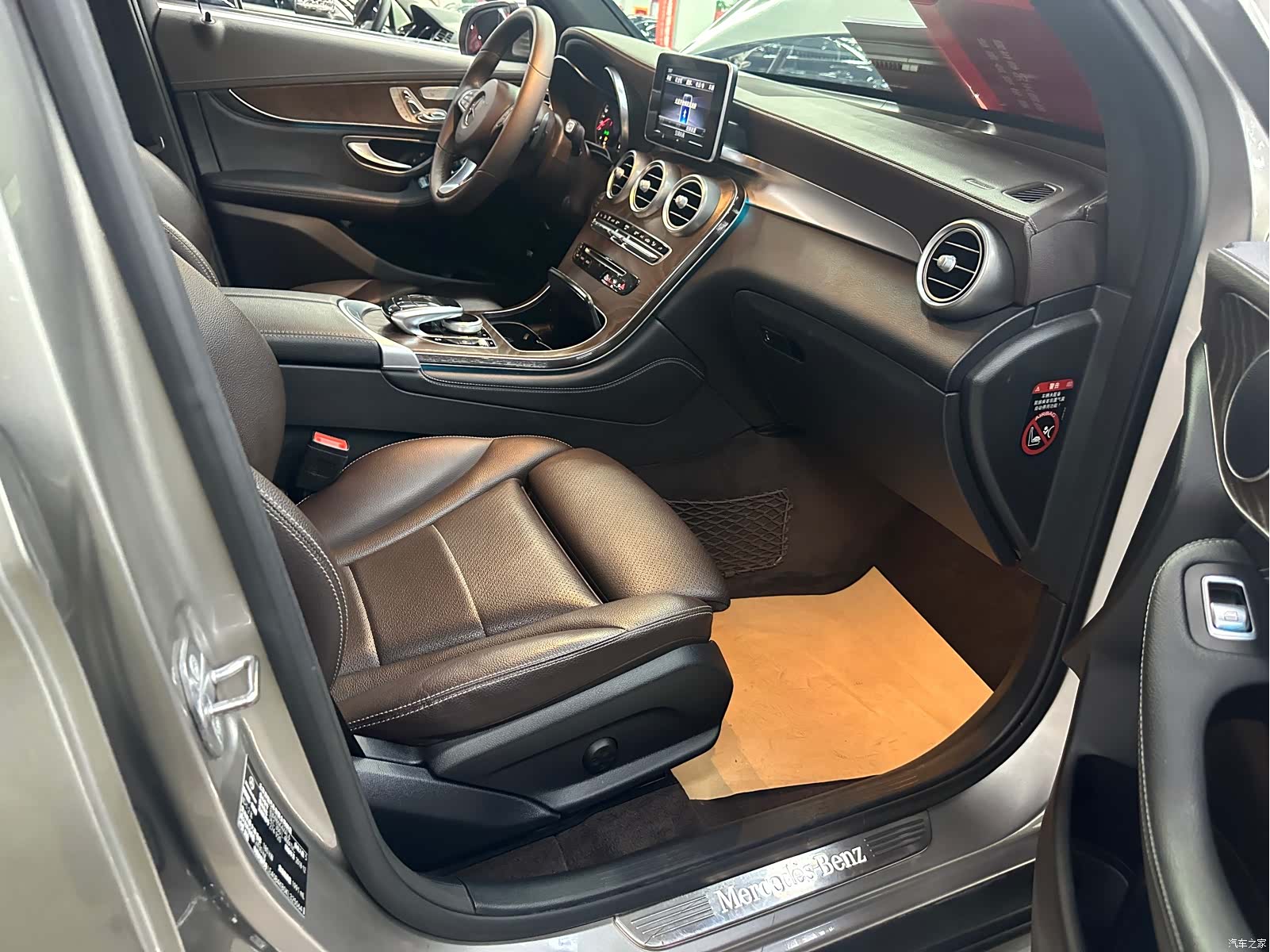 Mercedes-Benz GLC, 2019 17