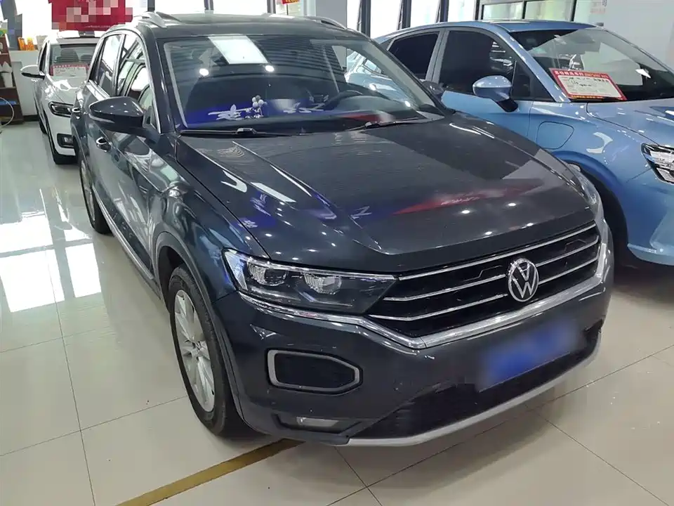 Volkswagen T-ROC exploring Songs