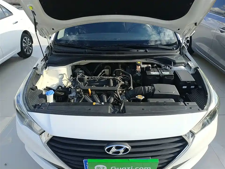 Hyundai Accept