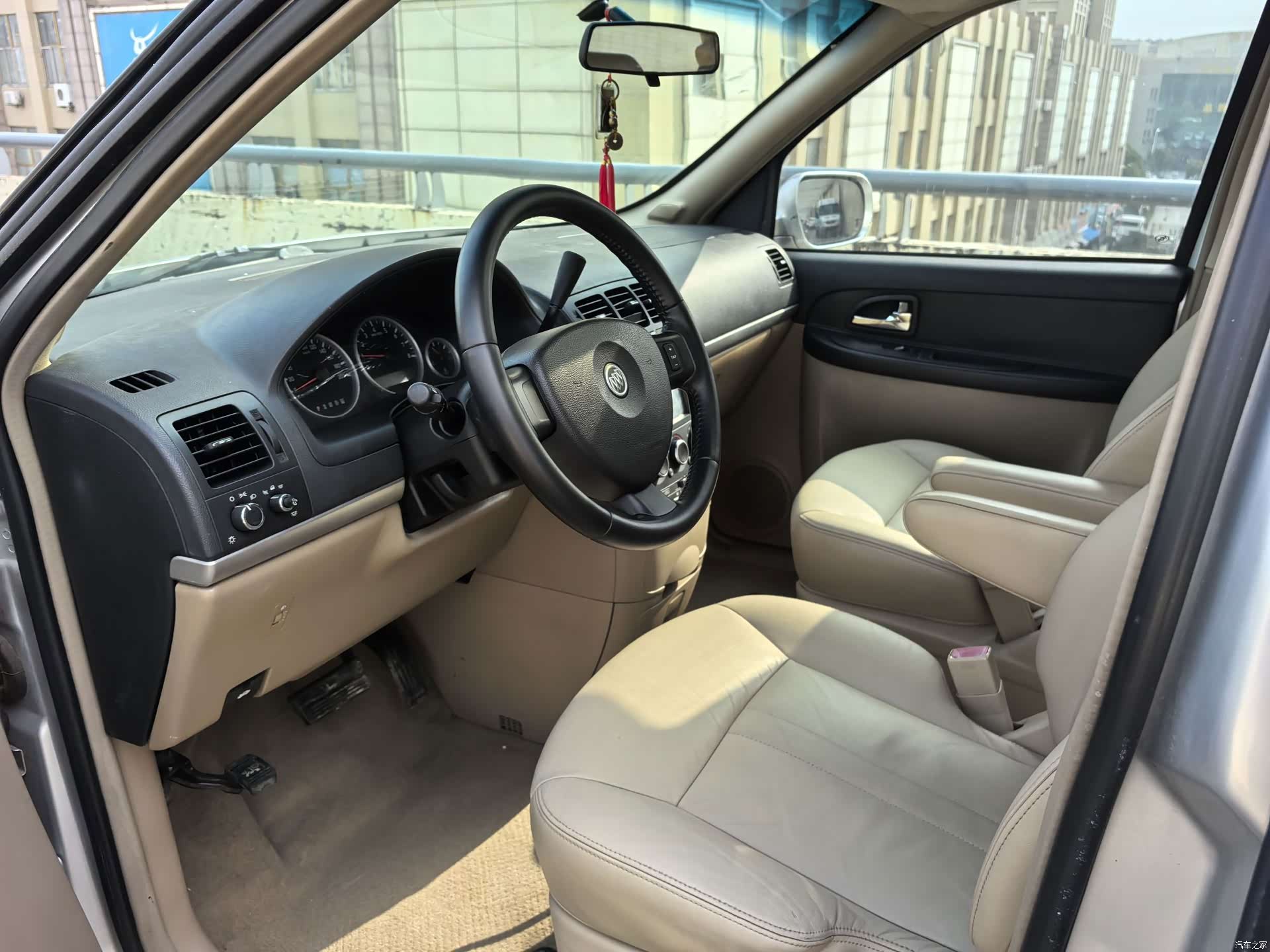 Buick GL8, 2014 42