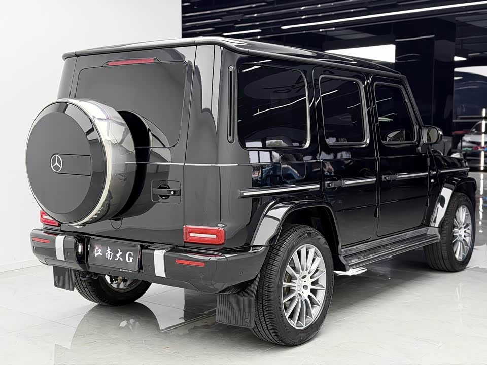 Mercedes-Benz G-class