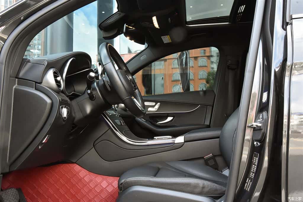 Mercedes-Benz GLC, 2021 13
