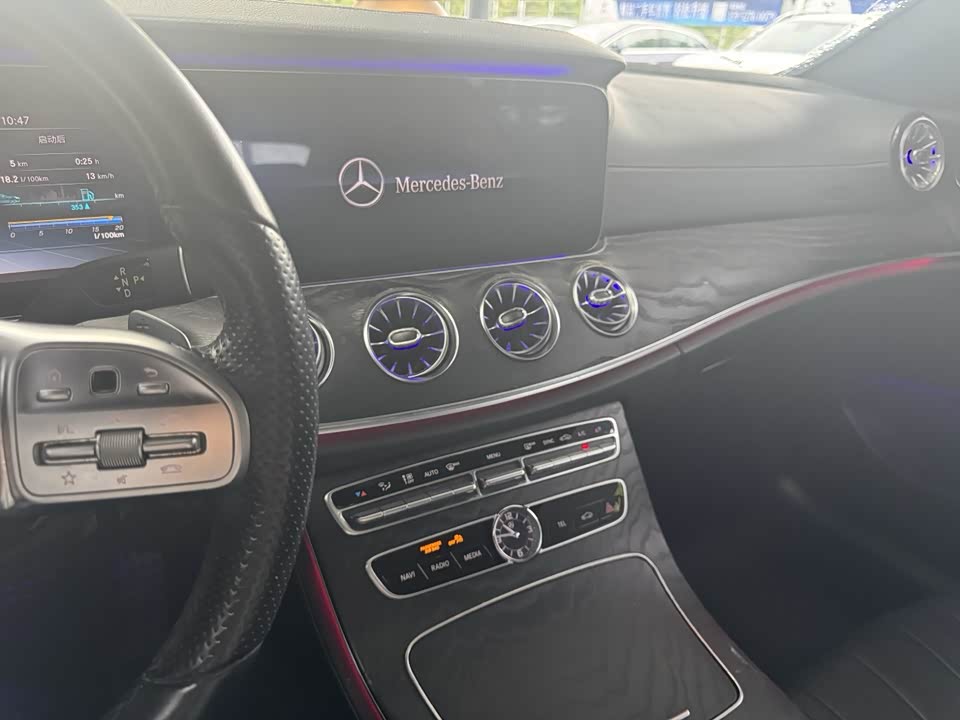 Mercedes-Benz E-class Mercedes-Benz E-class