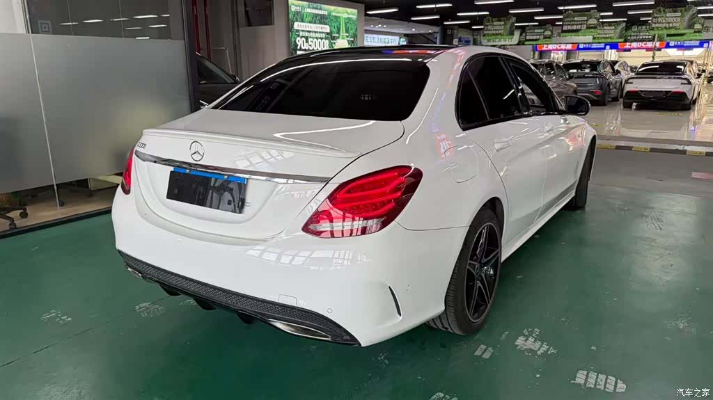 Mercedes-Benz C-Class, 2018 16