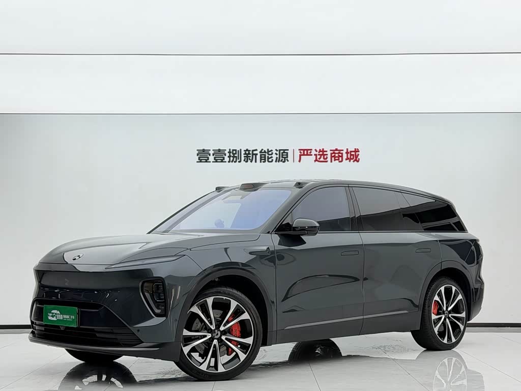 NIO ES8