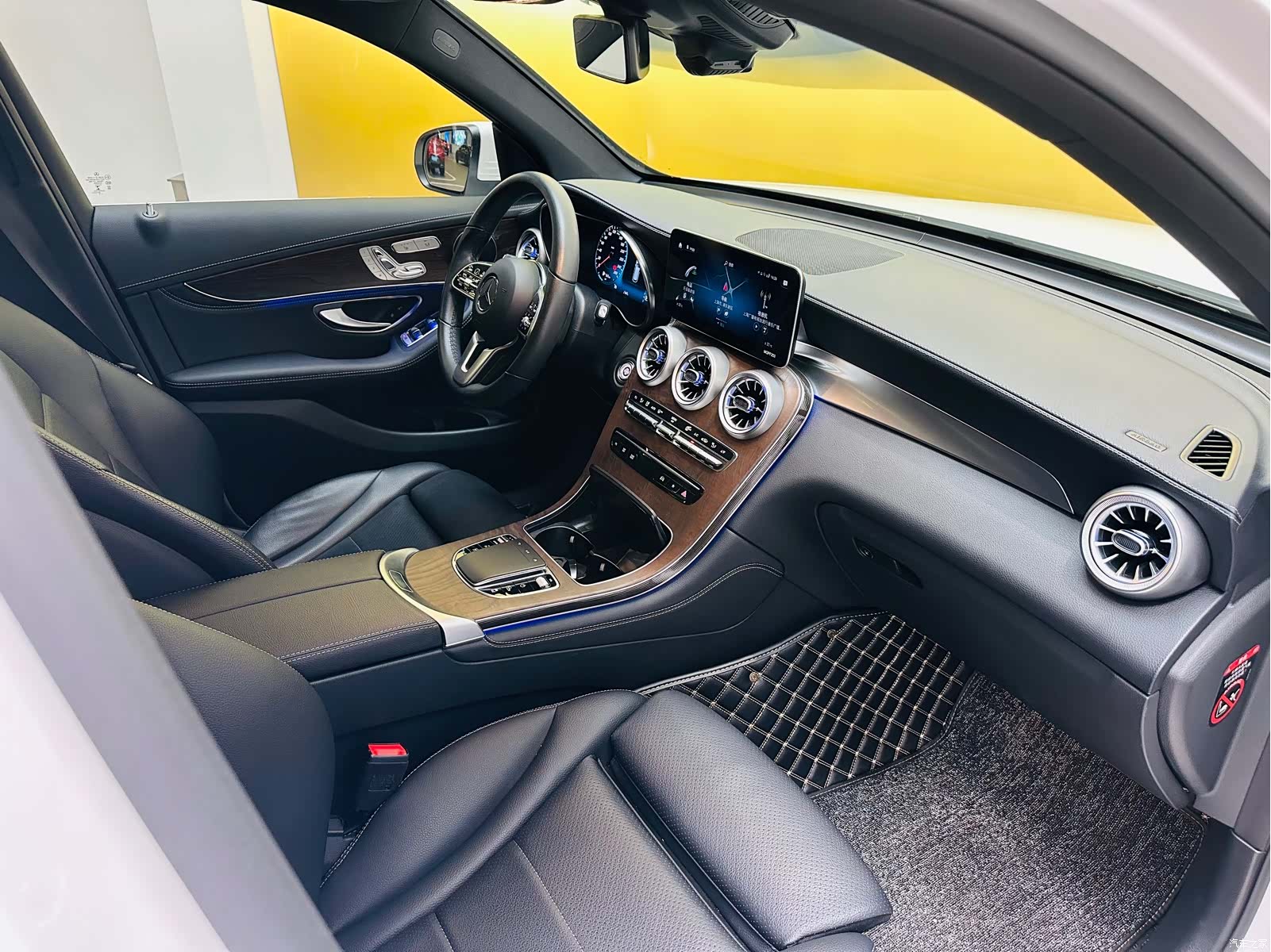 Mercedes-Benz GLC, 2020 12