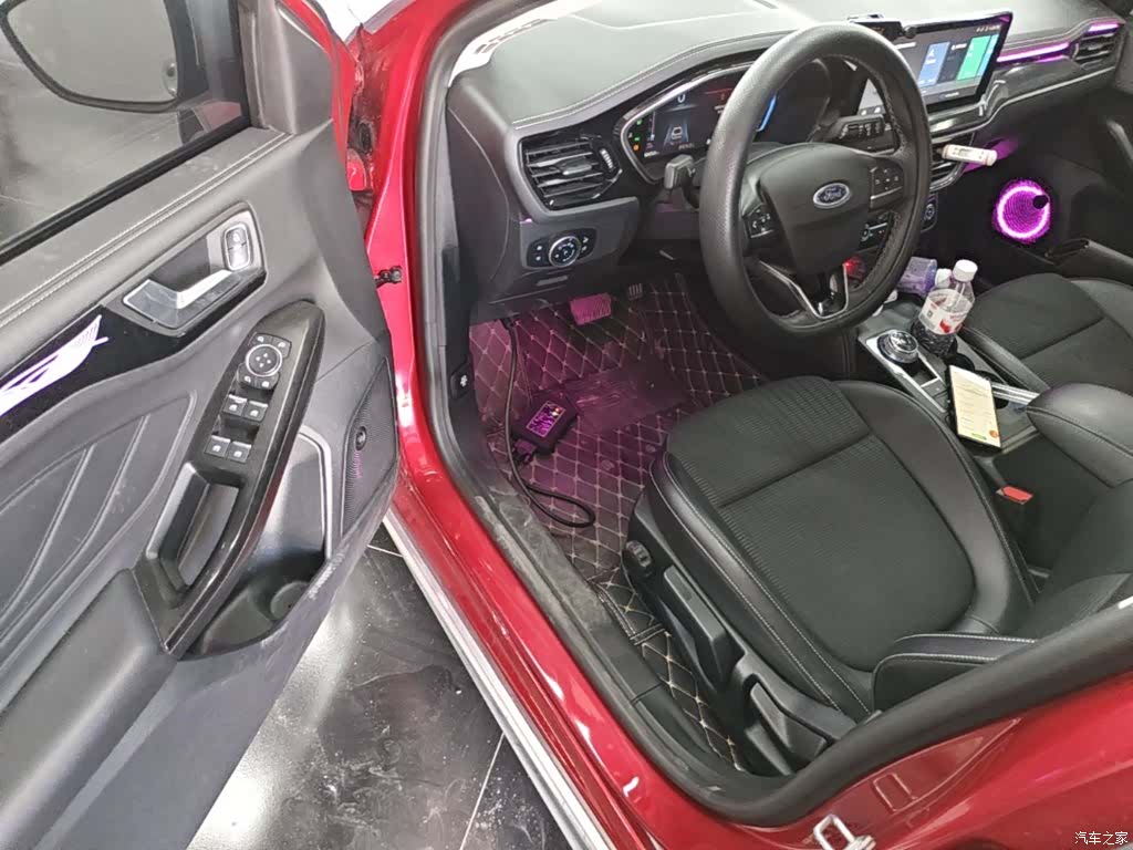 Ford Focus, 2021 16