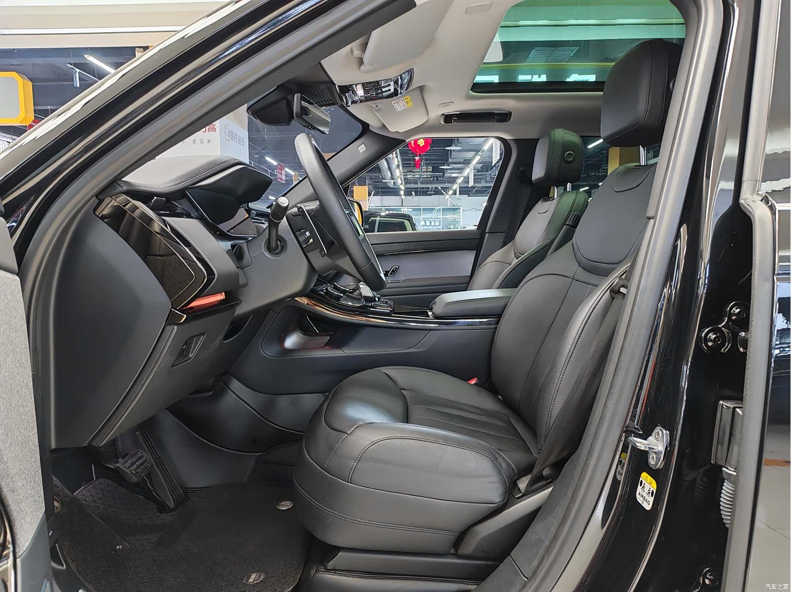 Land Rover Range Rover, 2023 все фото