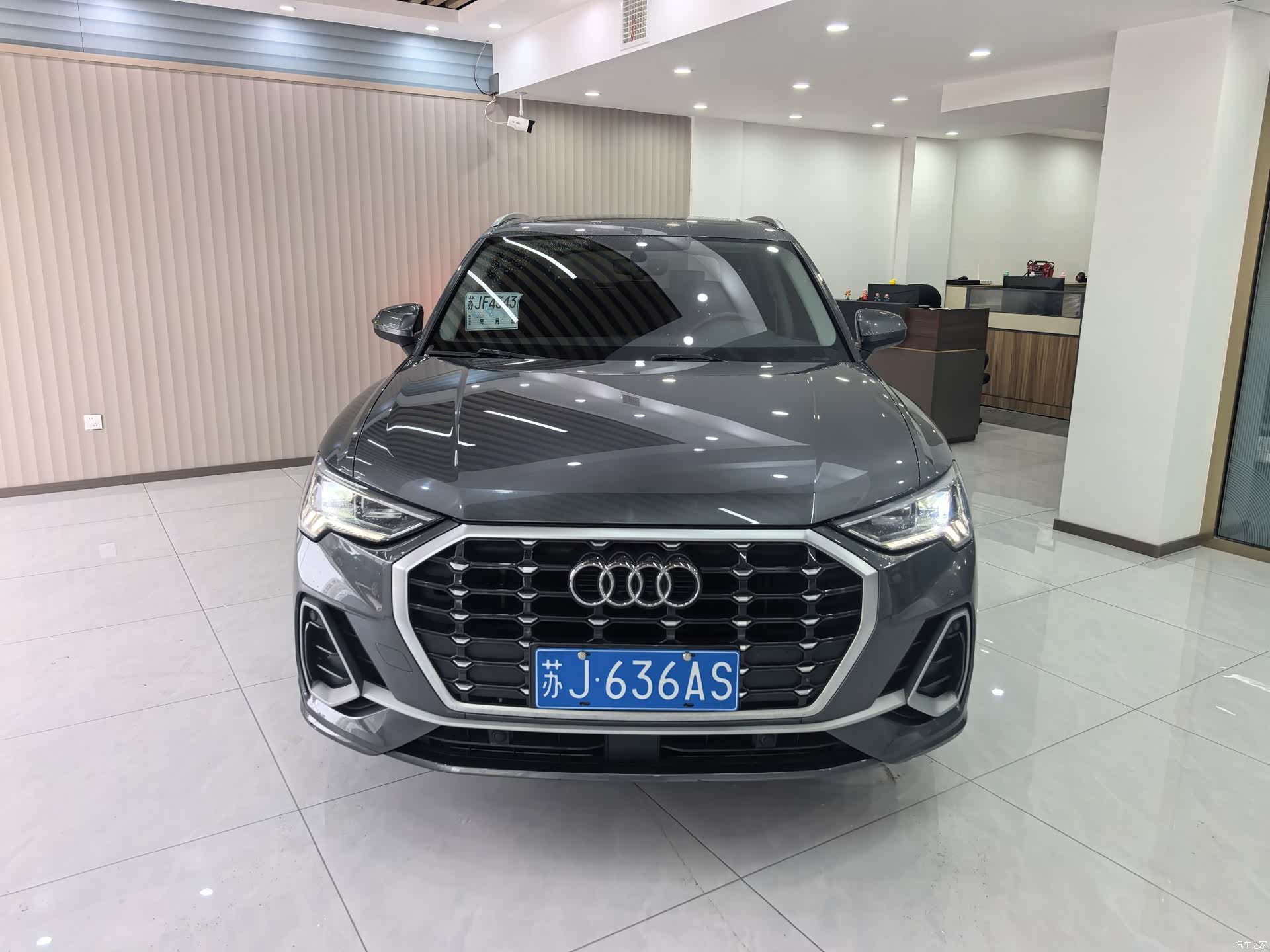 Audi Q3, 2022 2