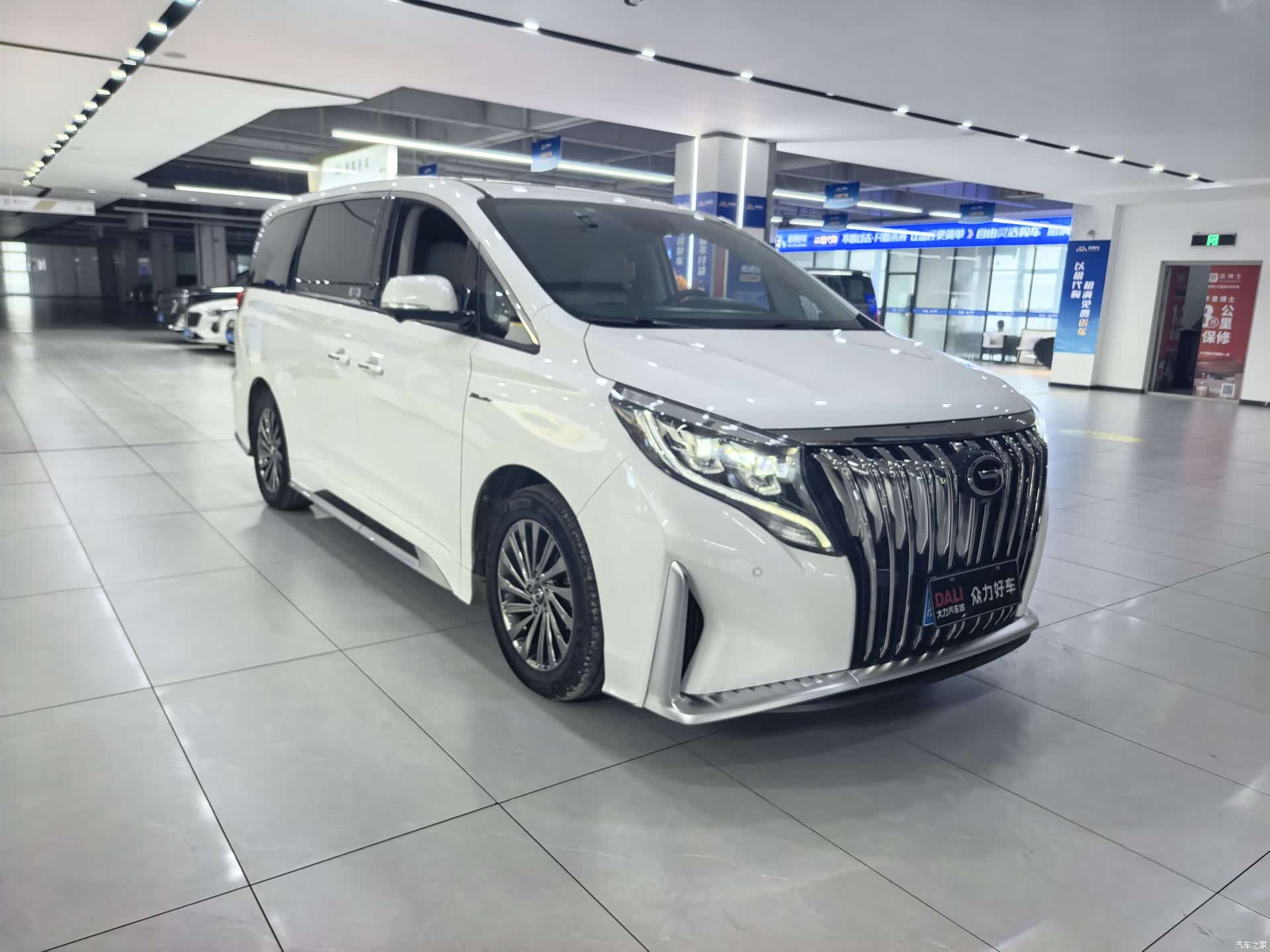 Trumpchi M8, 2021 3