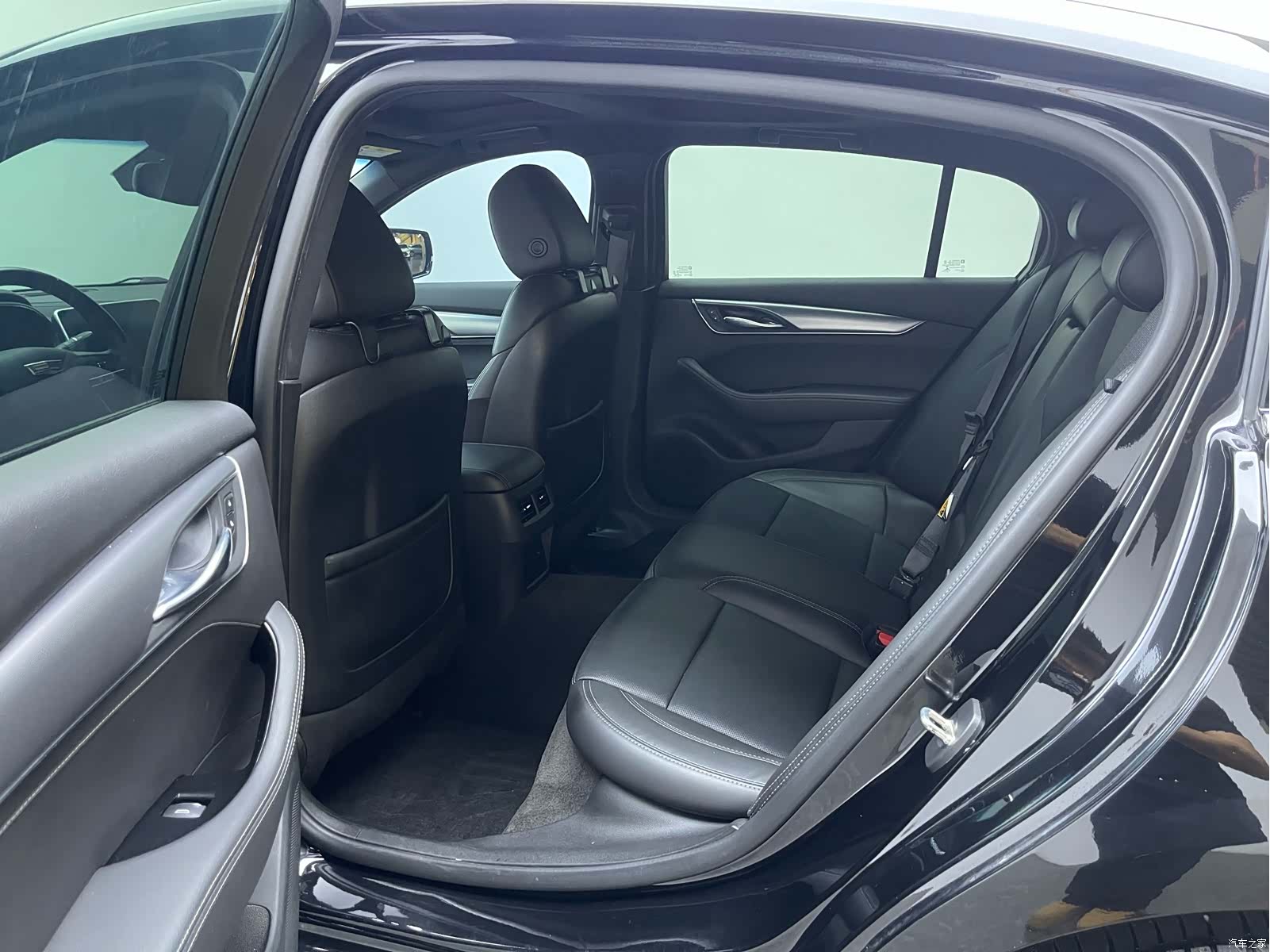 Cadillac CT5, 2023 12