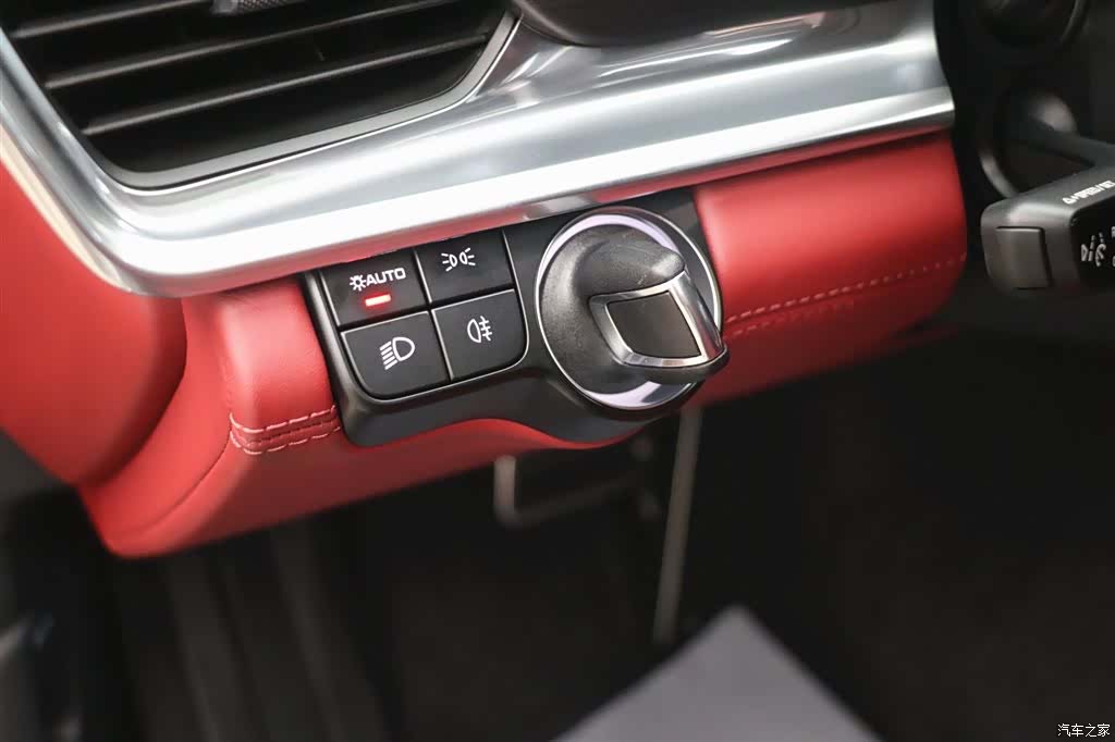 Porsche Panamera, 2023 37