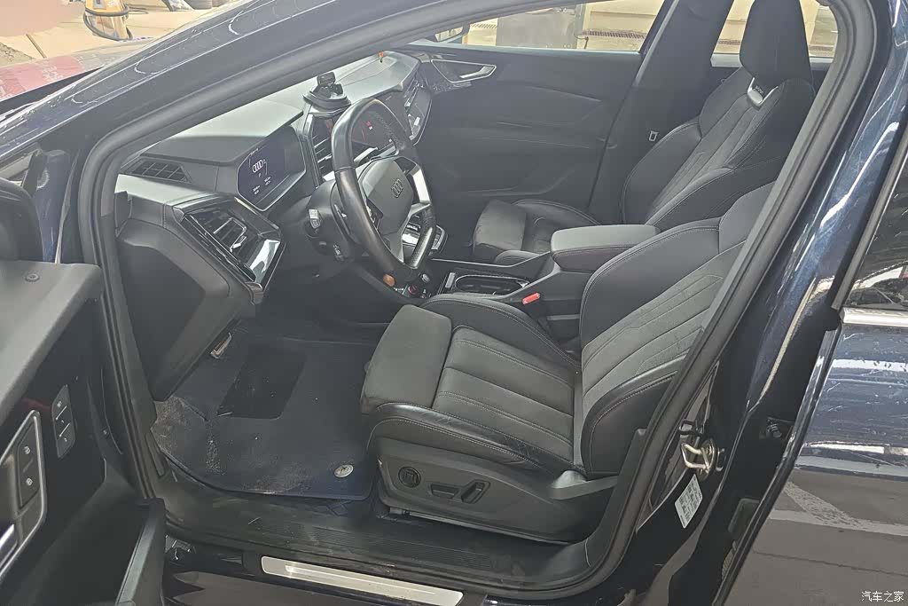 Audi Q4 e-tron, 2023 9