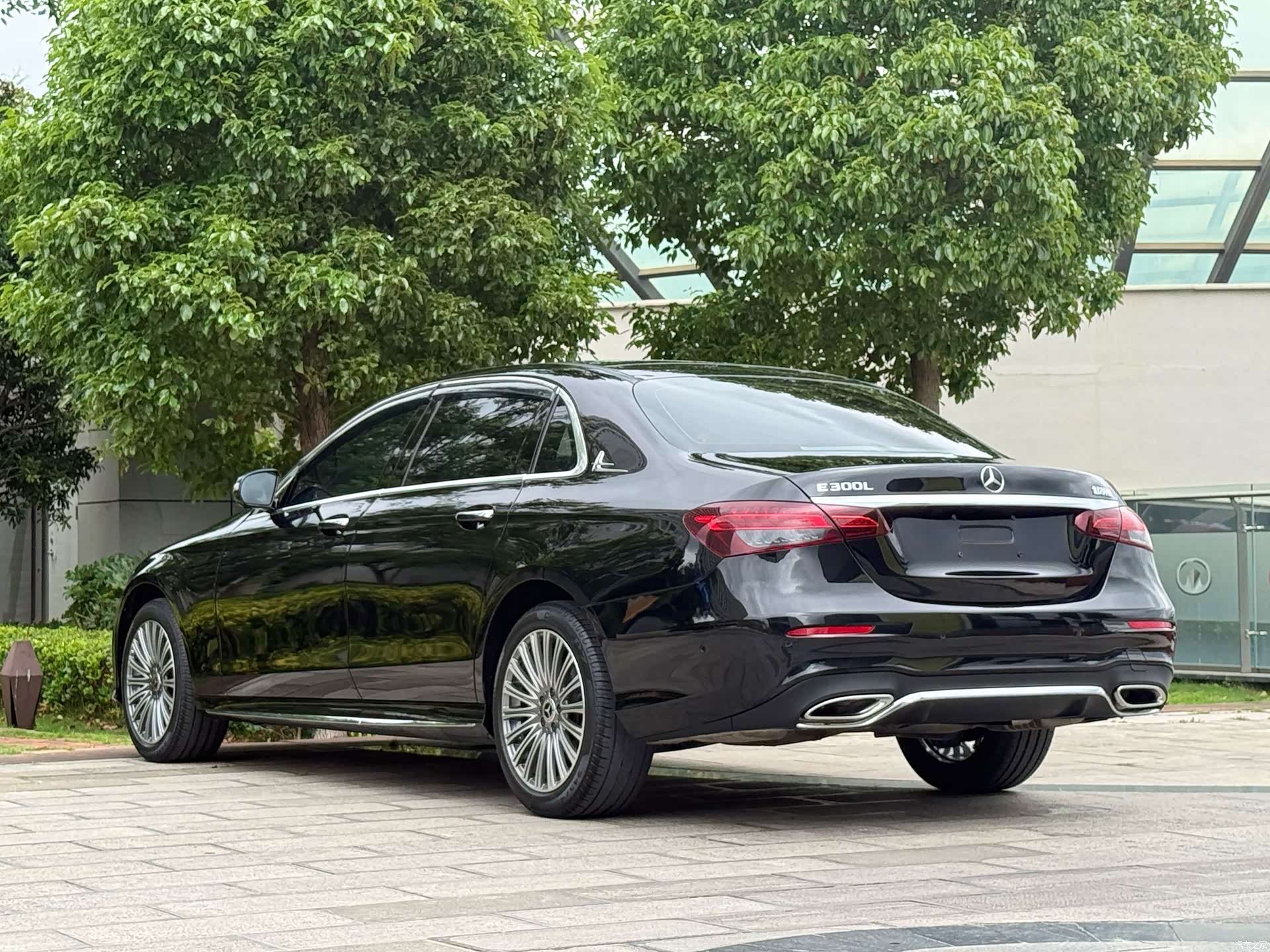 Mercedes-Benz E-Class, 2023 все фото