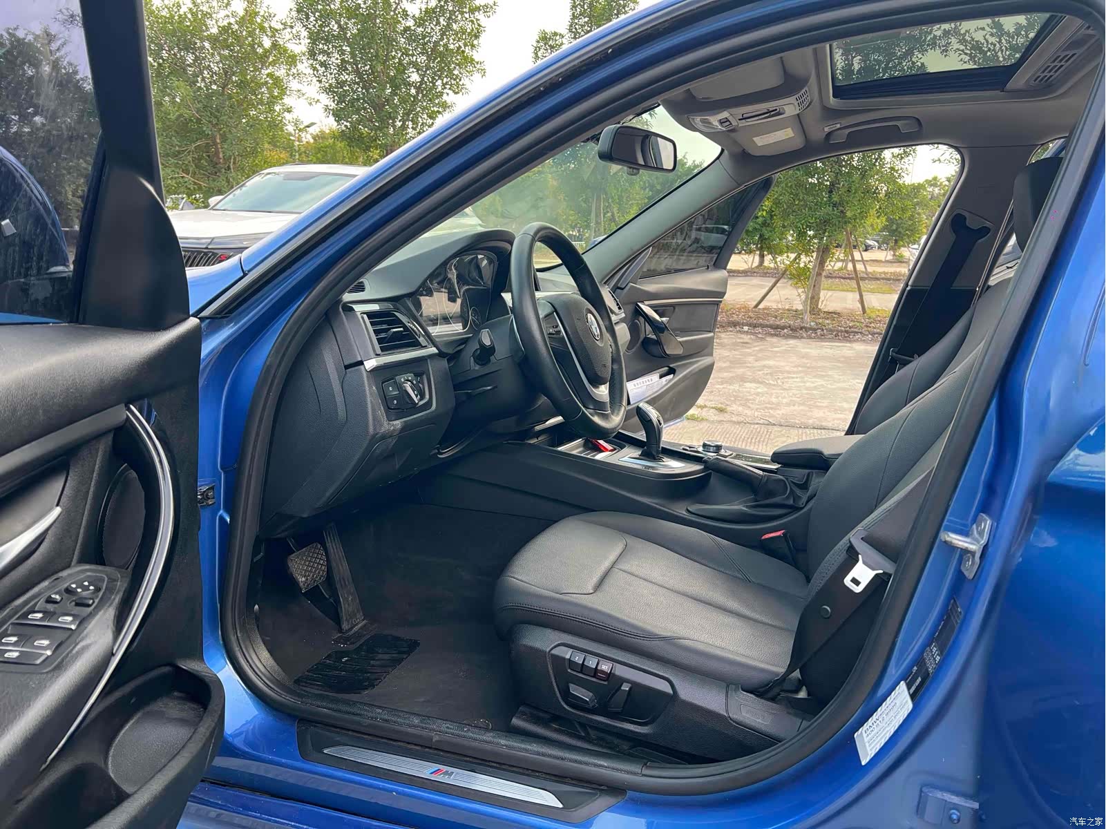 BMW 3 Series, 2017 все фото
